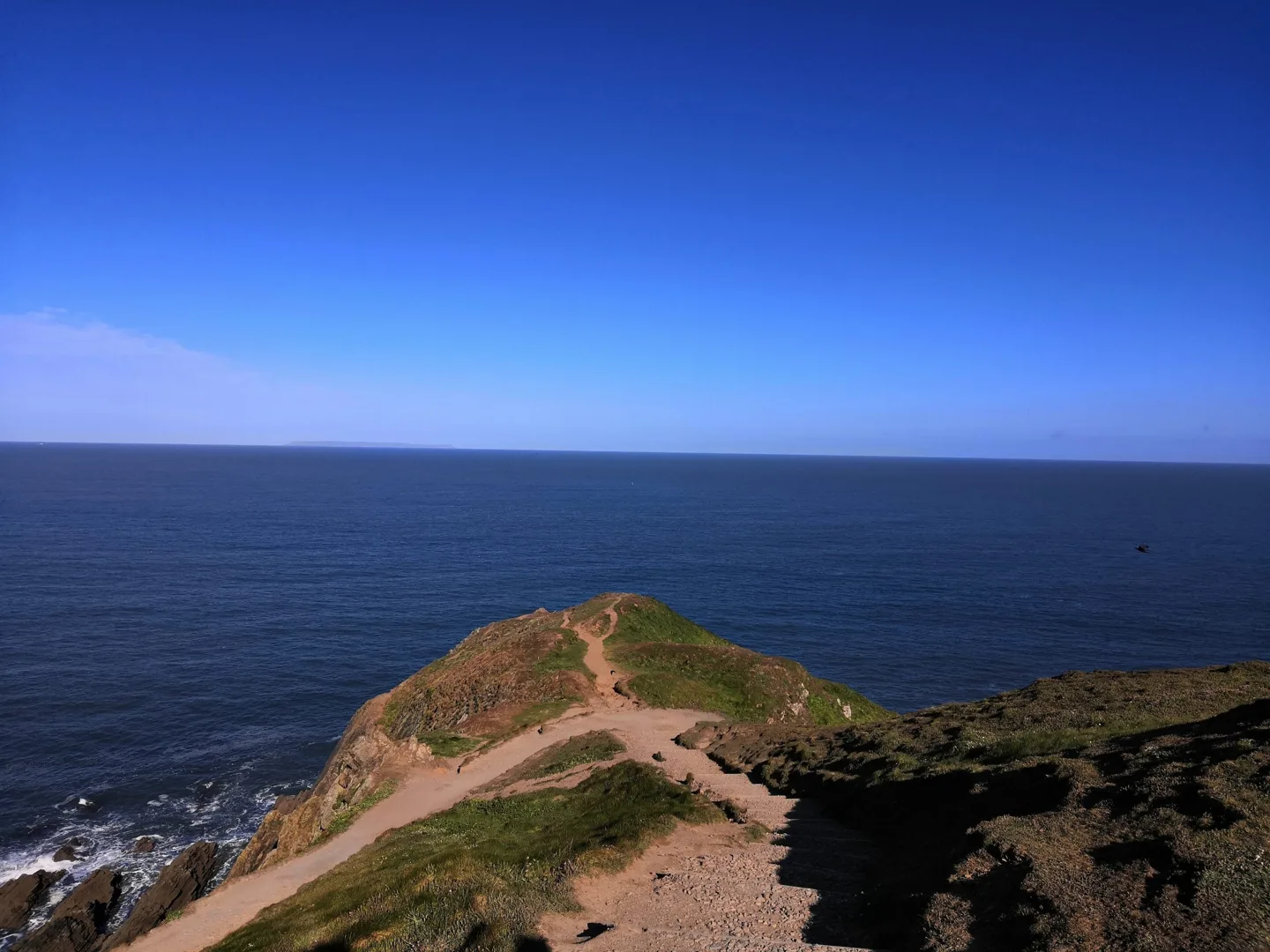 Baggy Point headland and the sea
