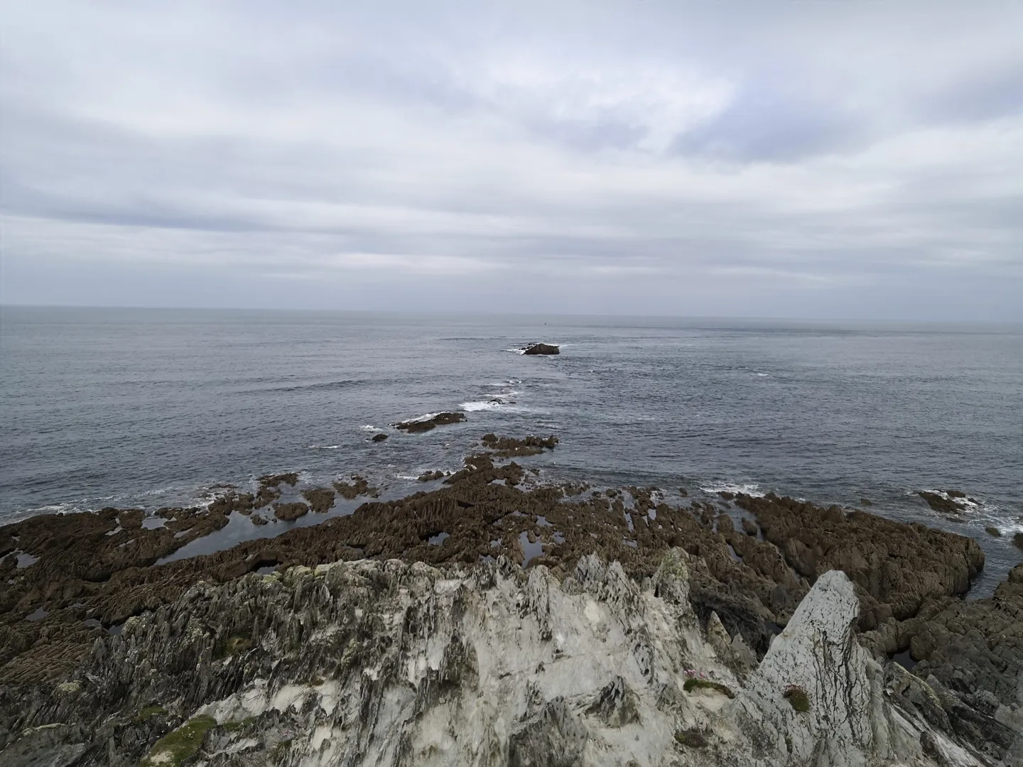 Rocky coastline at Morte Point